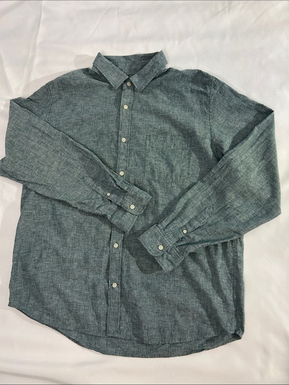 GAP Linen Cotton Blend Men's Button-Down Shirt in Heathered Blue